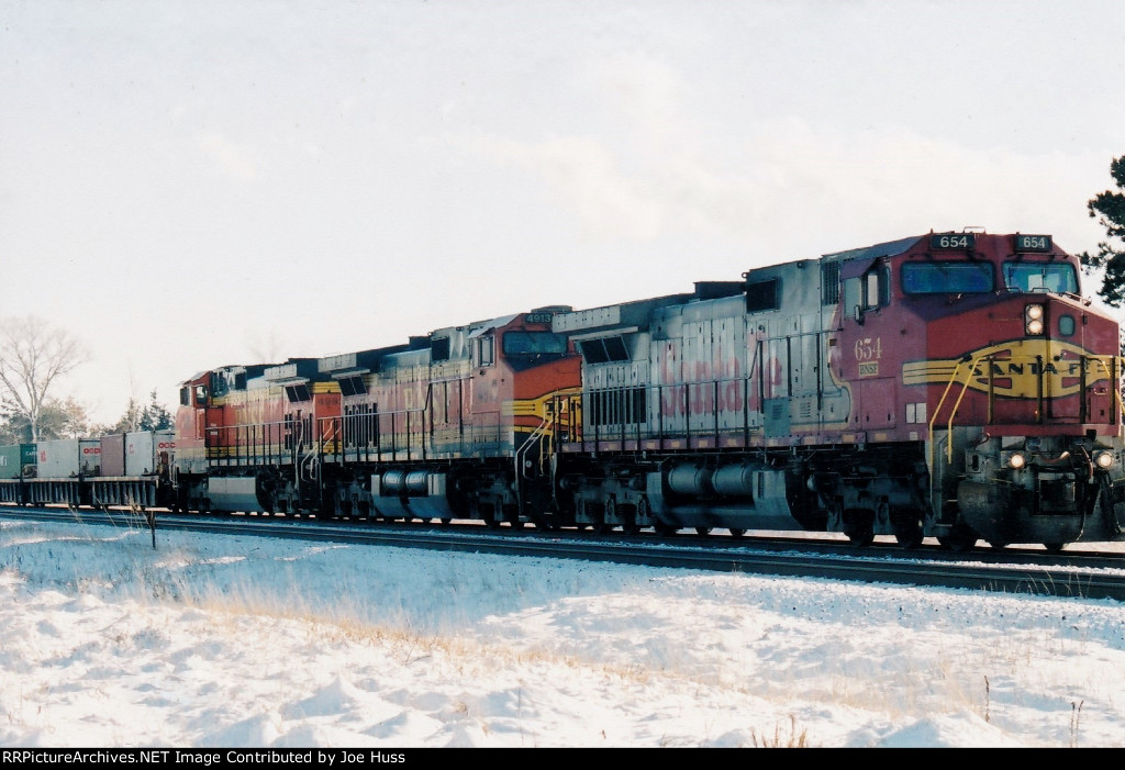 BNSF 654 West